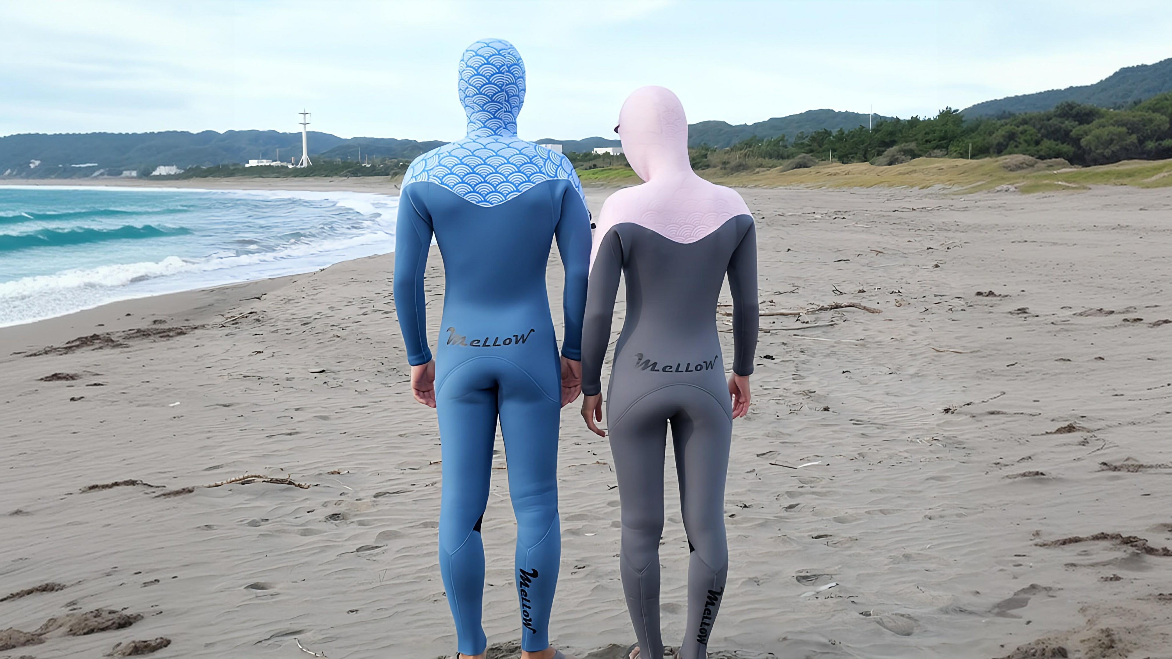 Japanese surfer facing backwards w/ MELLOW JAPAN WETSUITS